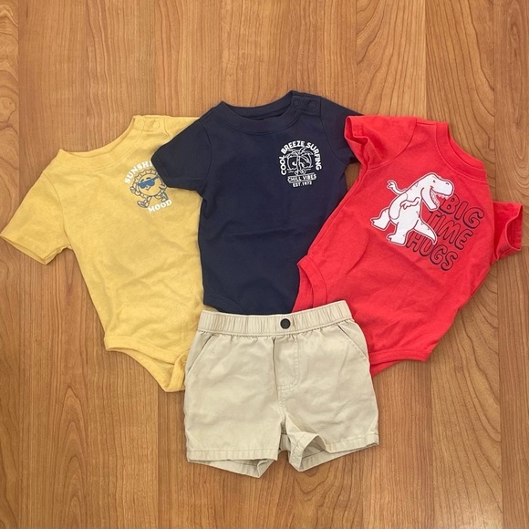 🧸Garanimals Size 6-9 Months Short-sleeved Onesie Pack of 3 & Khaki Shorts - Picture 2 of 6
